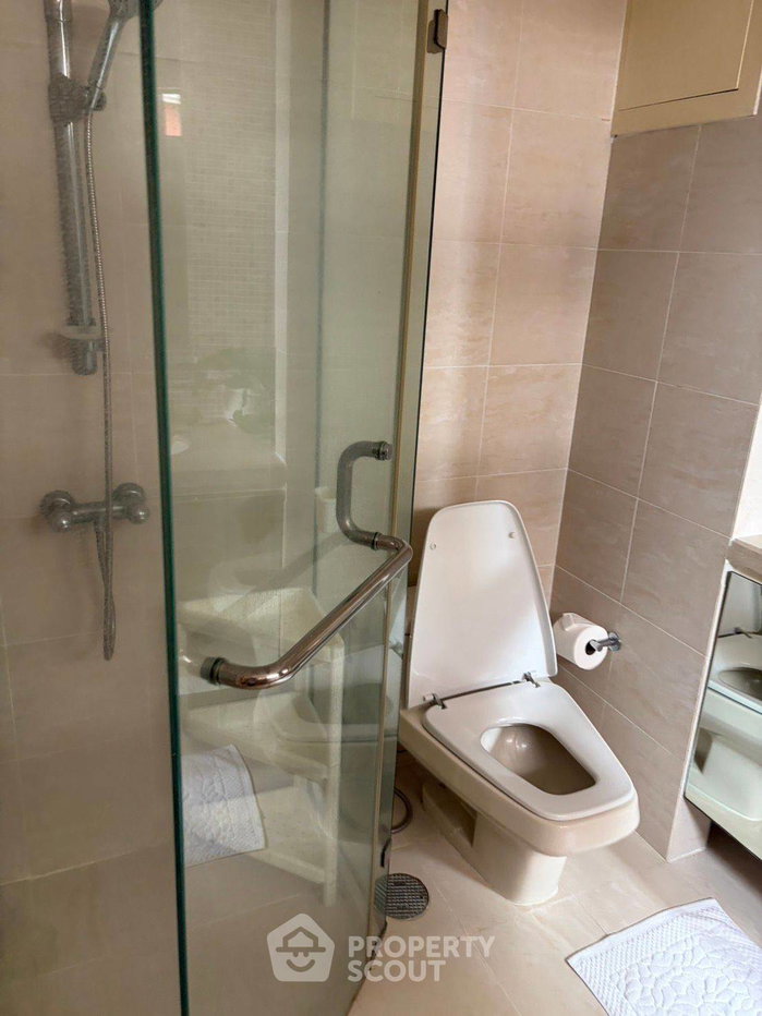 picture 200m To MRT Silom | 3-BR | The Royal Saladaeng Condominium (ID 3173220) - 9/15