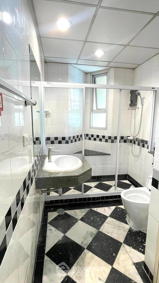 รูป ห้อง 2 ห้องนอน ชั้น 30 ที่ Baan Pathumwan Condominium เดินถึง BTS ราชเทวี 300 ม. (ID 3173774) - รูปที่ 7/8