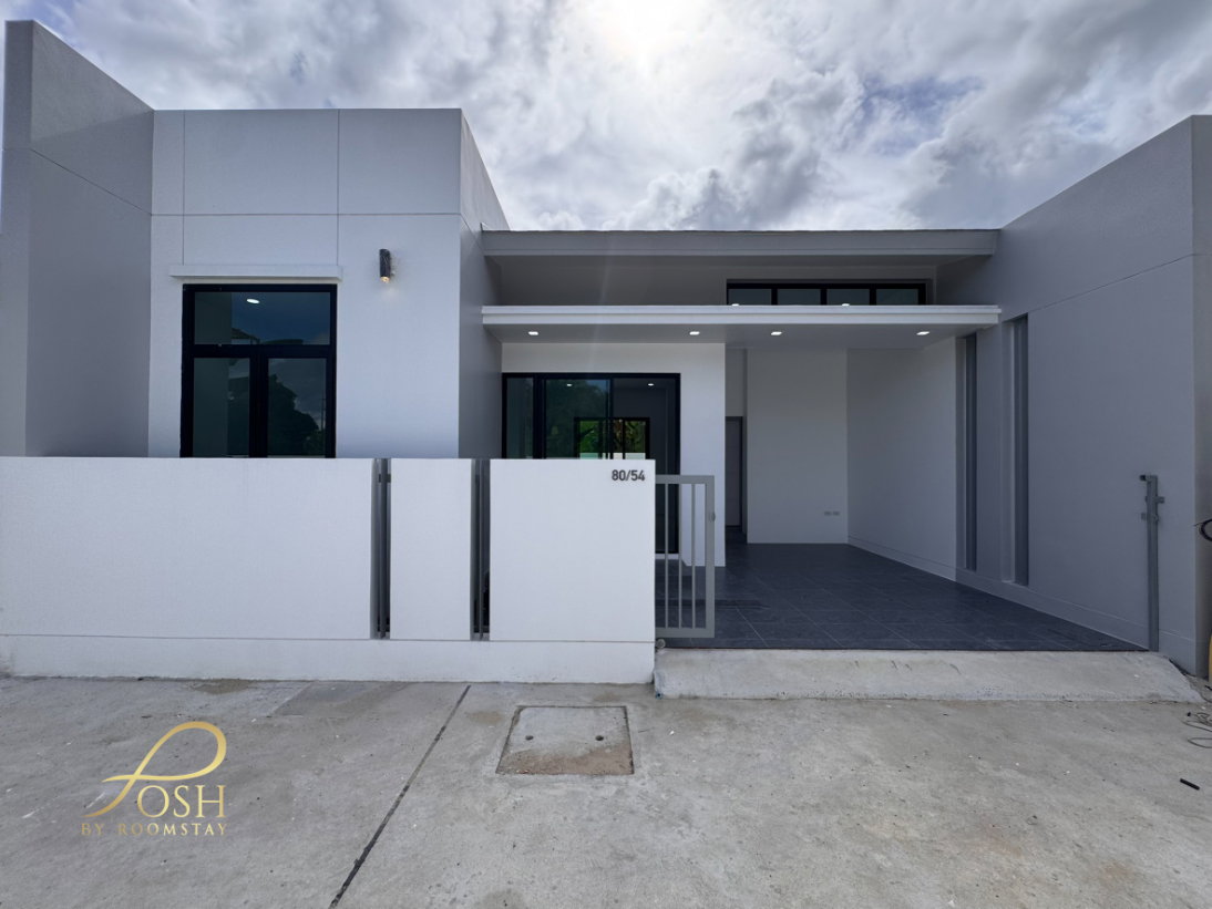รูป ทาวน์โฮมชั้นเดียวสร้างใหม่ ทรงหน้ากว้าง สไตล์ Modern ออกแบบเรียบง่าย โปร่ง ทำเลตรงข้ามเทศบาลป่าคลอก Nicha Home เพียง 6 ยูนิตเท่านั้น - รูปที่ 5/27