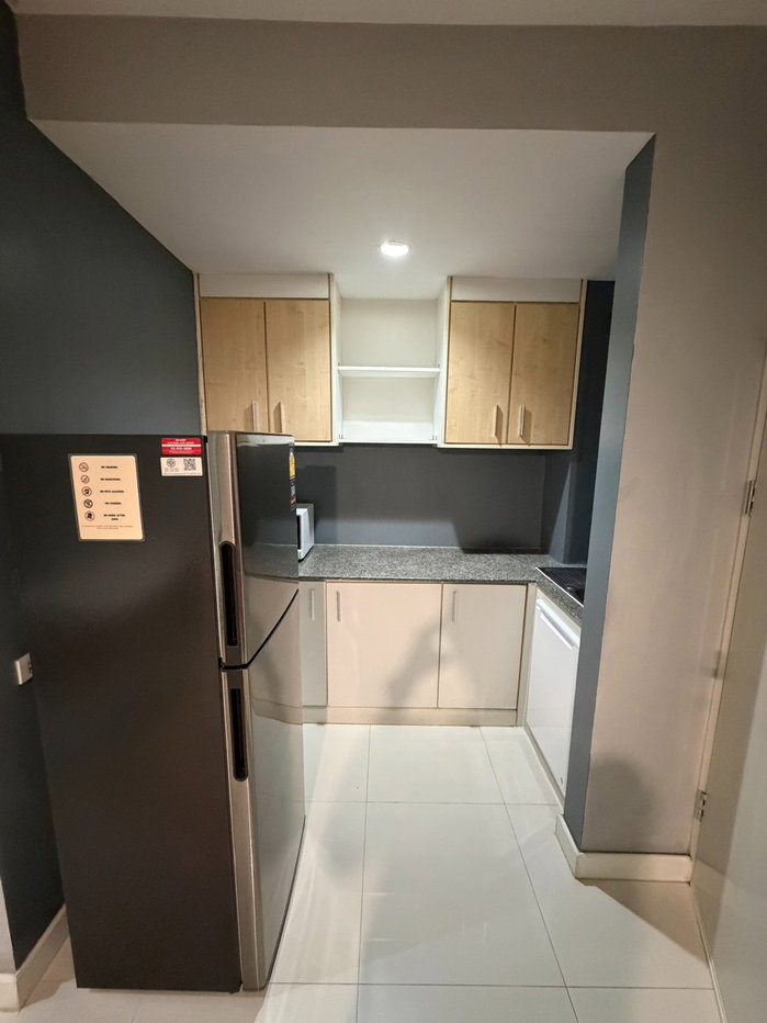 picture Room for rent (The Iris Condo) - 3/9