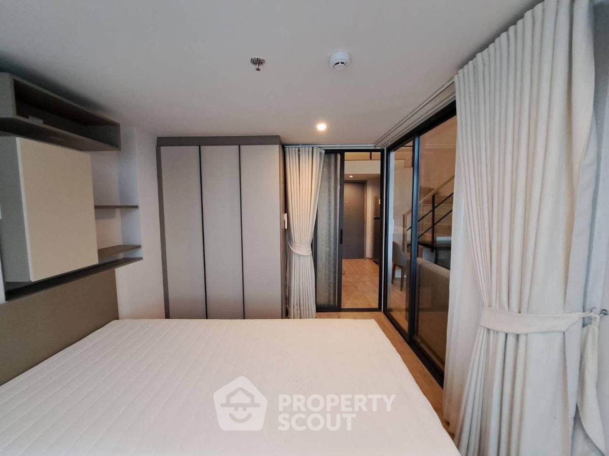 picture 30th-Floor 2-BR Condo At Ideo Rama 9 - Asoke Near MRT Phra Ram 9 (ID 3171756) - 11/17