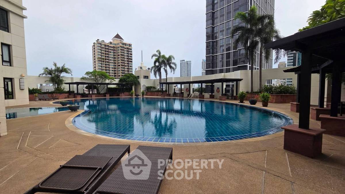 picture 2-BR 96 Sqm Condo At Baan Piya Sathorn Near MRT Silom (ID 3173035) - 12/13