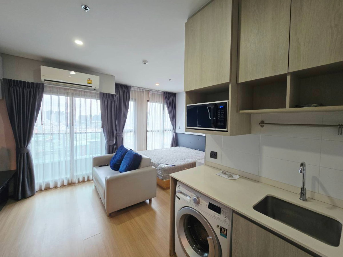 รูป ให้เช่า ลุมพินี สวีท ดินแดง–ราชปรารภ   12,000 บาท/เดือน | Studio 24 ตร.ม.  📅 พร้อมเข้าอยู่  - รูปที่ 1/7