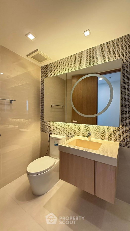 picture 1-BR Condo At Bright Wongwian Yai Near BTS Pho Nimit (ID 3171648) - 5/6