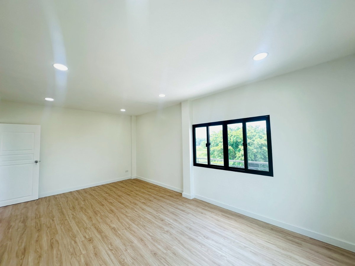 picture Home for rent at Krisdacity laje and park - 3/22