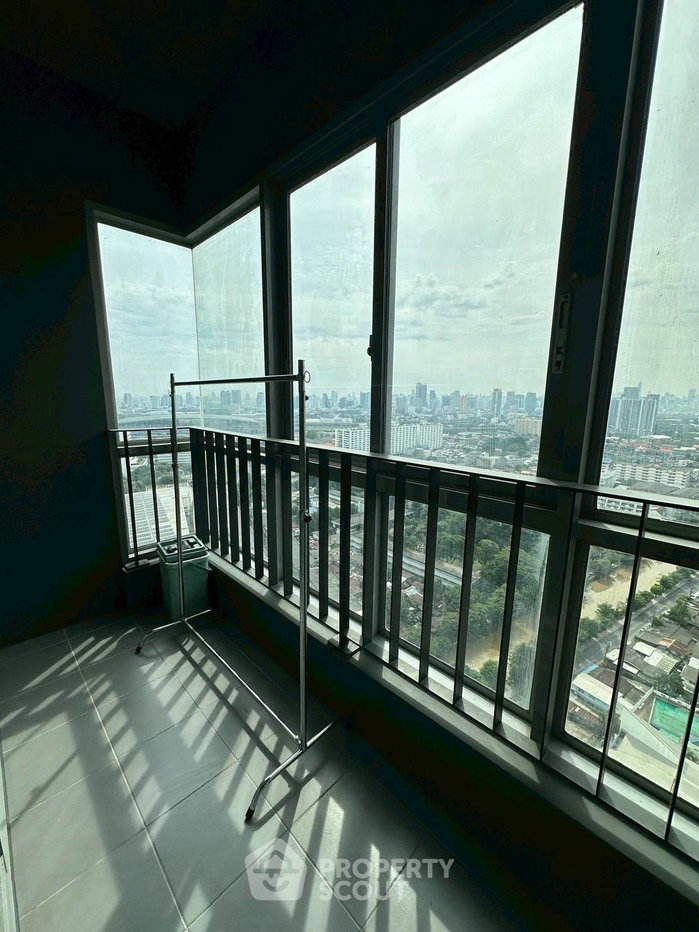 picture 30th-Floor 2-BR At Ideo Mobi Grand Interchange Bangsue Near MRT Tao Poon (ID 3173183) - 10/12