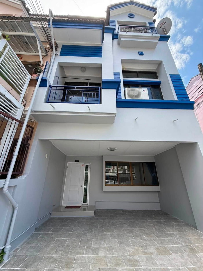 picture Townhome for rent, 3.5 floors, Baan Klang Muang. Ratchada-Mengjai 1, ready to move in (TH6925) - 1/13
