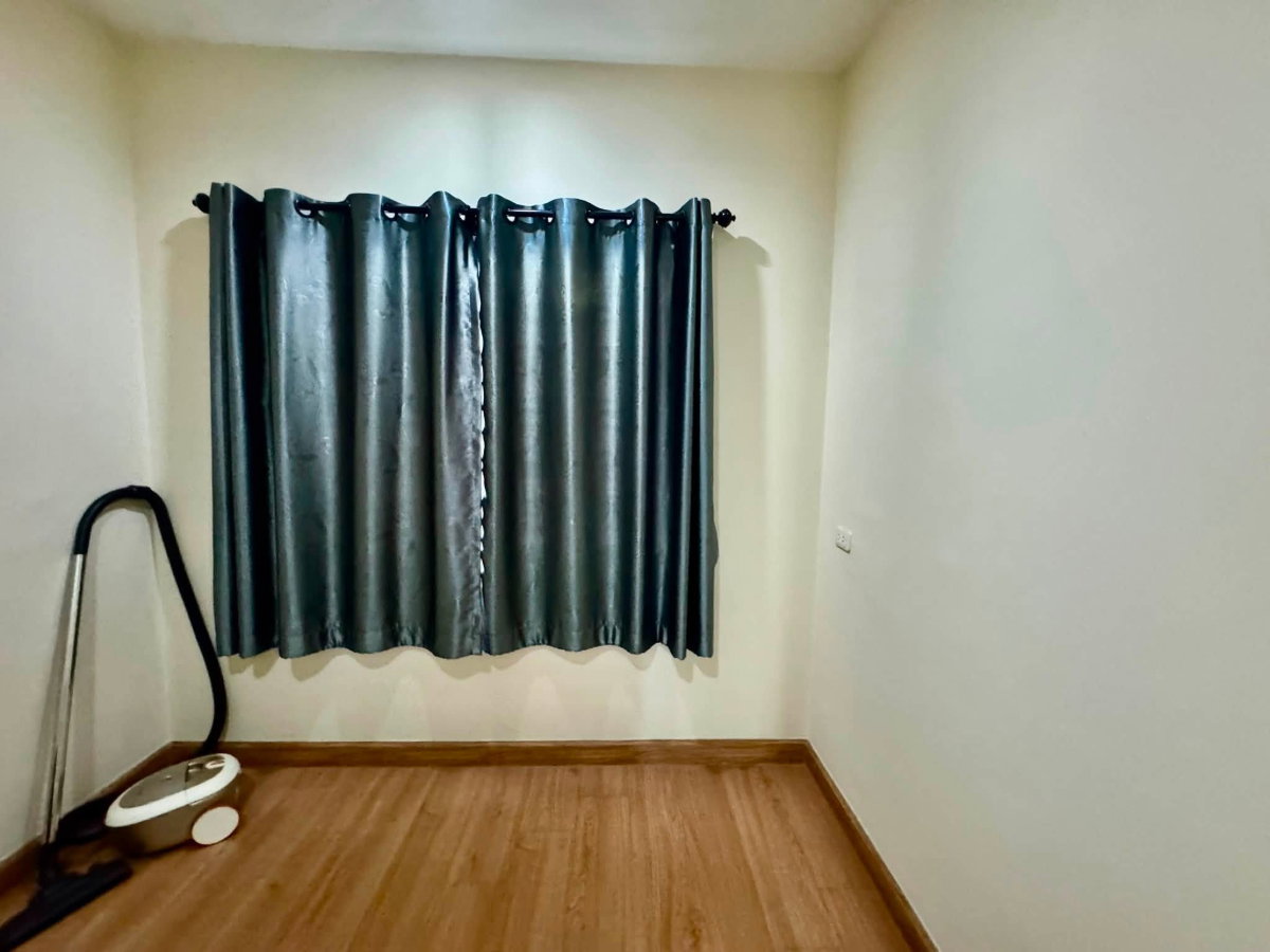 รูป ให้เช่าทาวน์โฮม 4 ห้องนอน ม.โกลเด้นท์ทาวน์ เก้ากิโล ศรีราชา - รูปที่ 4/24