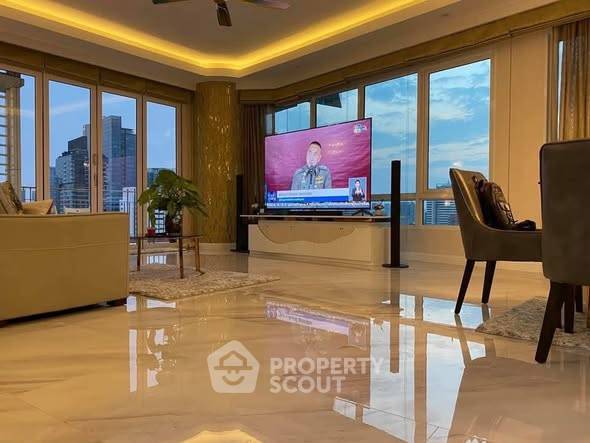 picture 15th-Floor 3-BR Baan Rajprasong Condominium Near BTS Ratchadamri (ID 3171681) - 4/14