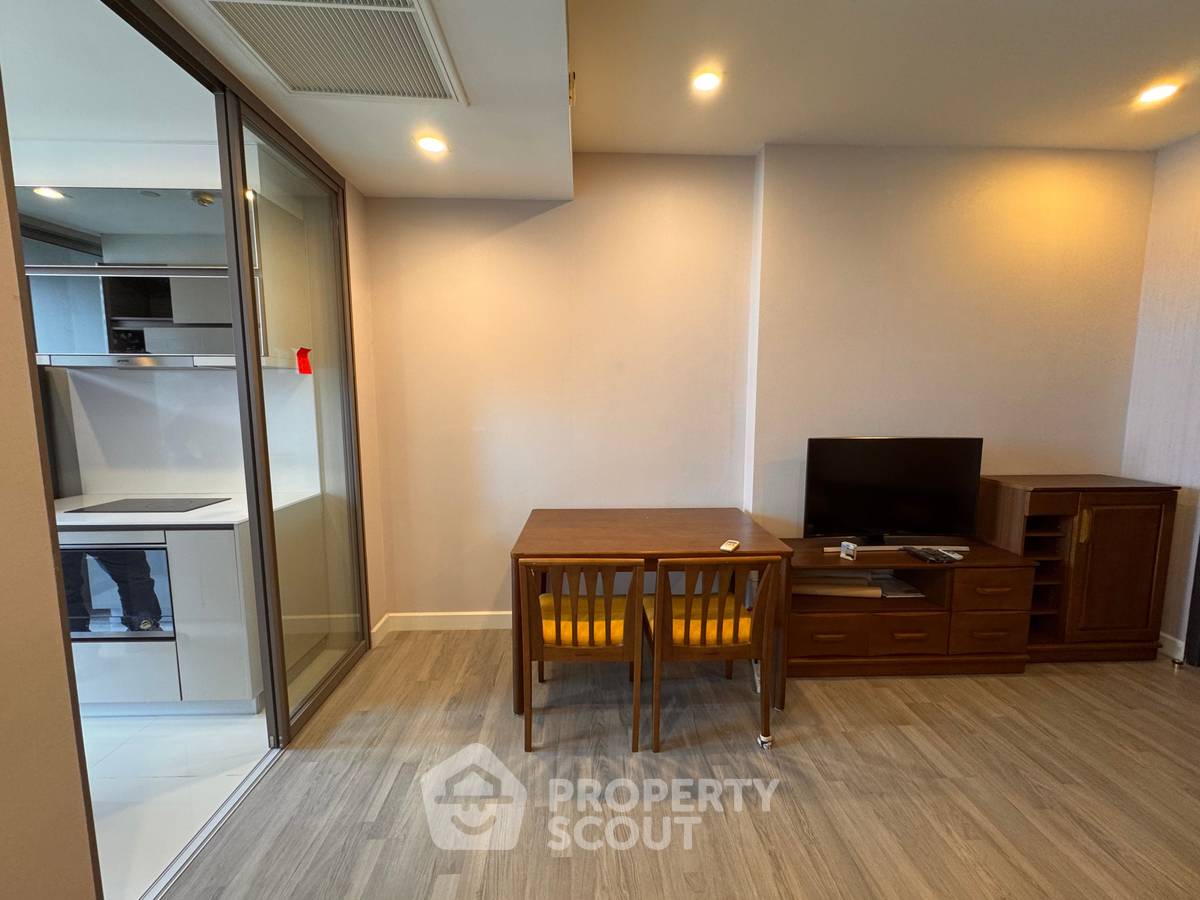 รูป ราคาเหมาะสม คอนโด 1 ห้องนอน The Room Rama 4 ใกล้ MRT หัวลำโพง 400 ม. (ID 2821519) - รูปที่ 5/32