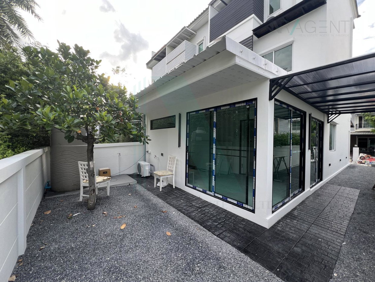 picture For Sell Town house THE METRO RAMA 9 2-story 3 bedroom 3 bathroom - 8/8