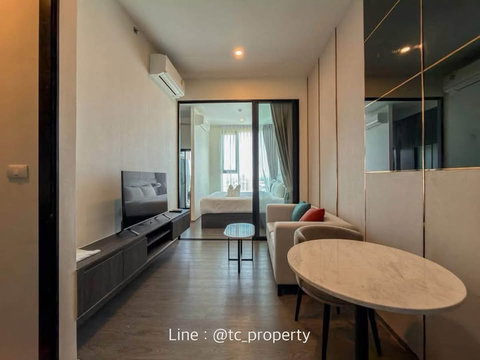 Condo for rent Hampton Sriracha 1 bedroom 1 bathroom High floor ready to move in.
