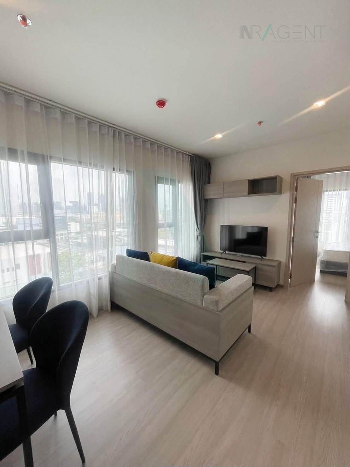 picture For Rent Condo THE BASE PHETCHABURI - THONGLOR Building 1, Floor 8,1 bed room, Room size 40 sqm - 1/8