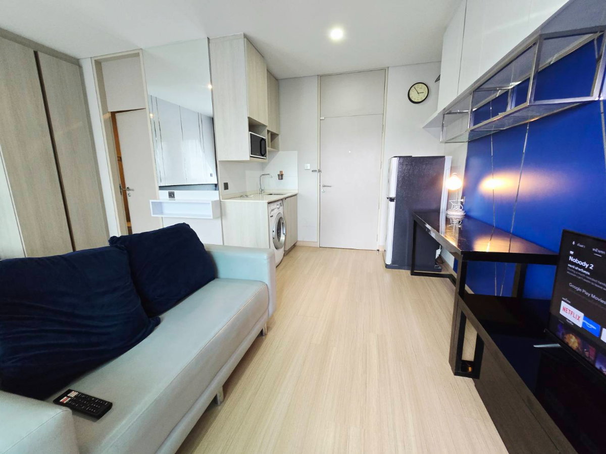 รูป ให้เช่า ลุมพินี สวีท ดินแดง–ราชปรารภ   12,000 บาท/เดือน | Studio 24 ตร.ม.  📅 พร้อมเข้าอยู่  - รูปที่ 3/7
