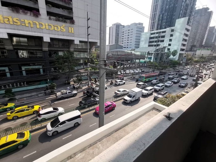 รูป เจ้าของขายเอง ตึกติดถนนใหญ่เพชรบุรีตัดใหม่เยื้องซอยตรงข้ามเข้าทองหล่อ พื้นที่ตึก2ห้อง 3 ชั้นครึ่ง - รูปที่ 5/9
