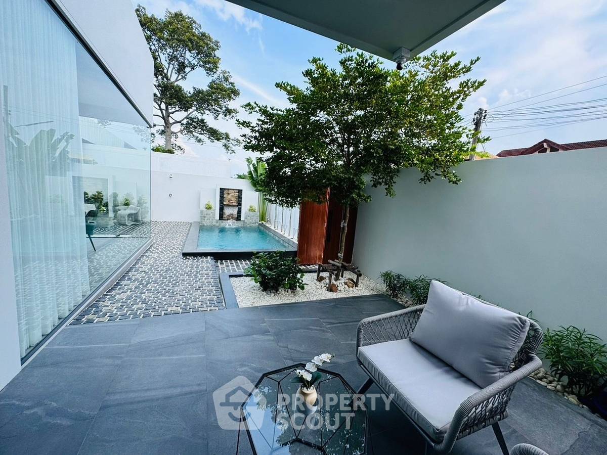 picture Pet-Friendly 2-BR Villa, 220 Sqm In Bangsaray, Sattahip (ID 1885130) - 6/20