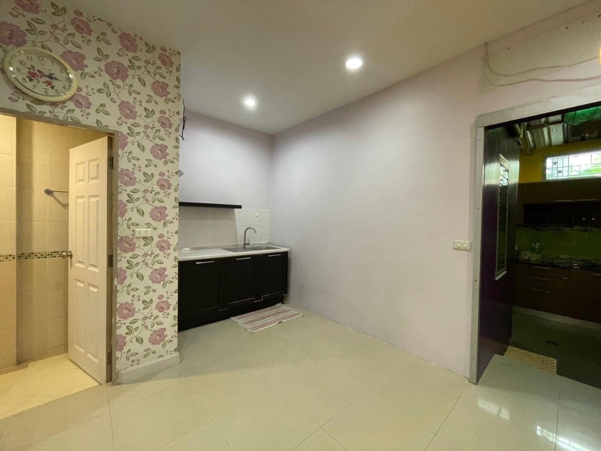 picture P0835/[For Sale] Baan Klang Muang Luzern Sukhumvit 77 - 8/15