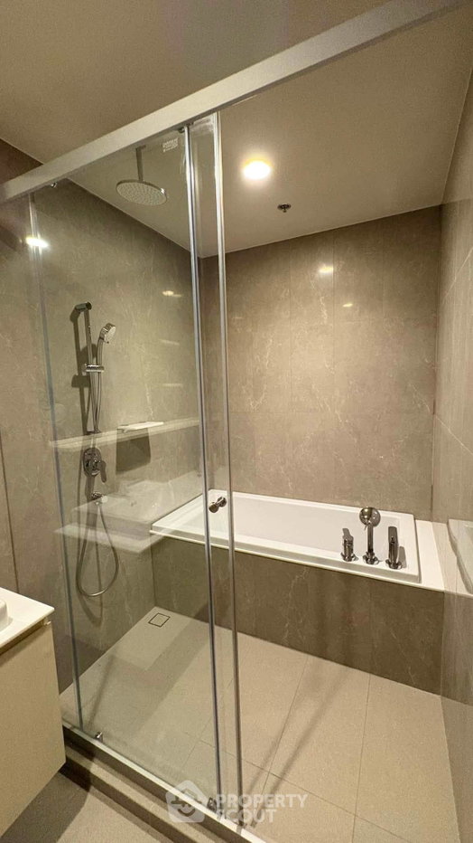 picture Two-Bedroom Condo At The Issara Sathorn In Sathon (ID 3171805) - 7/22