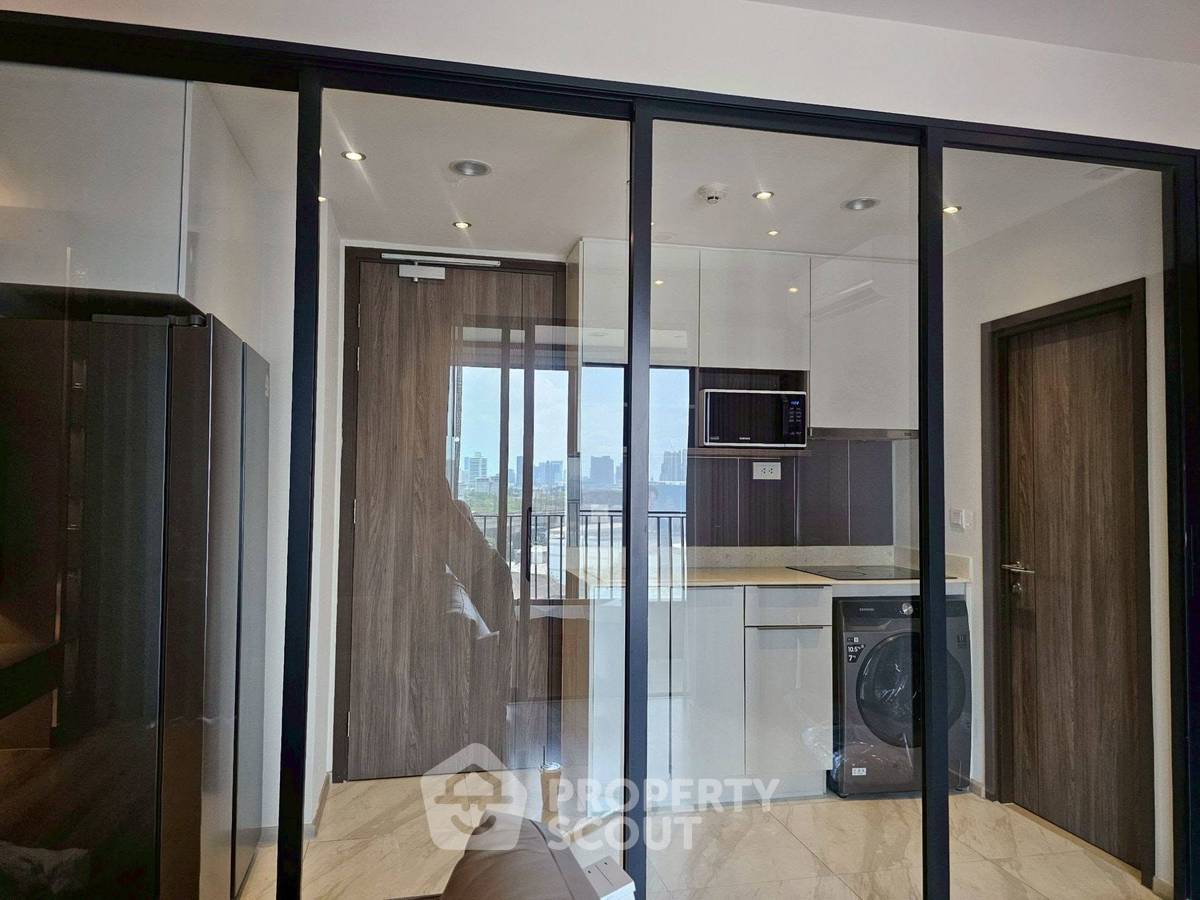 picture 200m To MRT Phetchaburi | 2-BR Condo At Ideo Mobi Asoke (ID 3171801) - 5/17