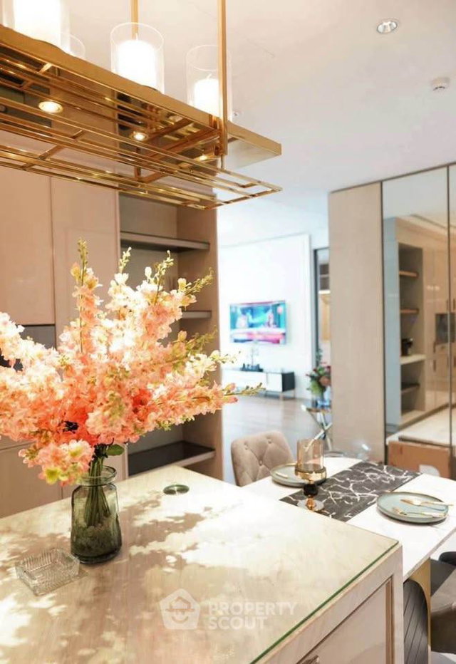 picture 16th-Floor 2-BR KRAAM Sukhumvit 26 Near BTS Phrom Phong (ID 3173816) - 3/7
