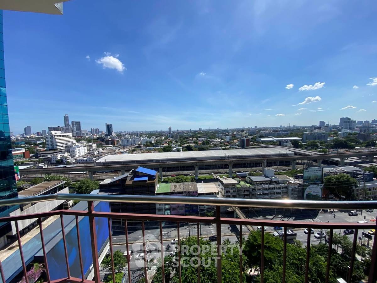 picture 17th-Floor 2-BR Supalai Park Ekamai - Thonglor, ARL Ramkhamhaeng (ID 3179372) - 11/11