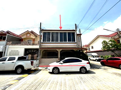 Townhouses for sale Sam Phran Nakhon Pathom : TOWN HOUSE 27.9 Sq.w. Sam Phran Nakhon Pathom for 3.5M