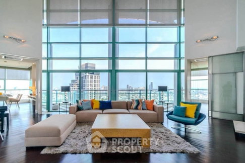 381 Sqm 5-BR At Chatrium Riverside Condominium Near BTS Saphan Taksin (ID 3177355)