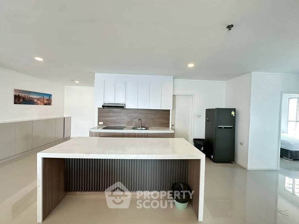 picture Spacious 3-BR 153 Sqm At Lumpini Seaview Jomtien (ID 3178320) - 11/15