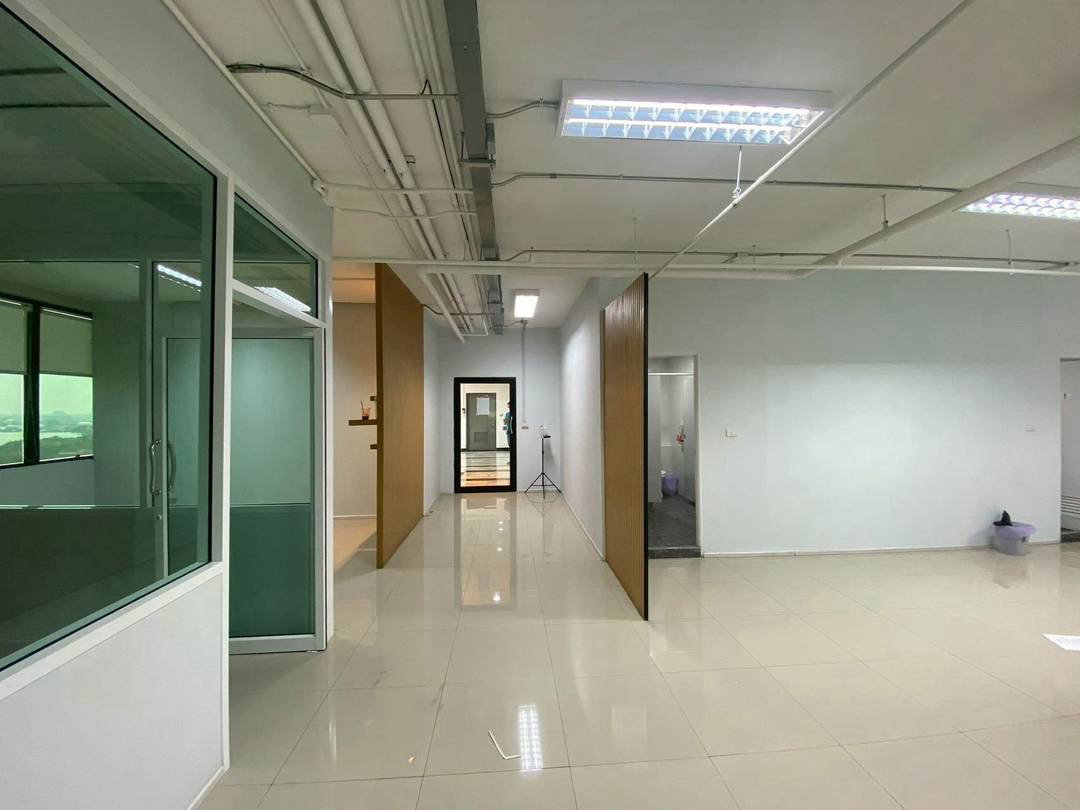 รูป ให้เช่า SSP Tower 2 พื้นที่ 217.12 ตร.ม. ติดตั้งระบบปรับอากาศและไฟส่องสว่างเรียบร้อยแล้ว เห็นทั้งวิวแม่น้ำเจ้าพระยาและวิวเมือง สนใจติดต่อ - รูปที่ 6/14