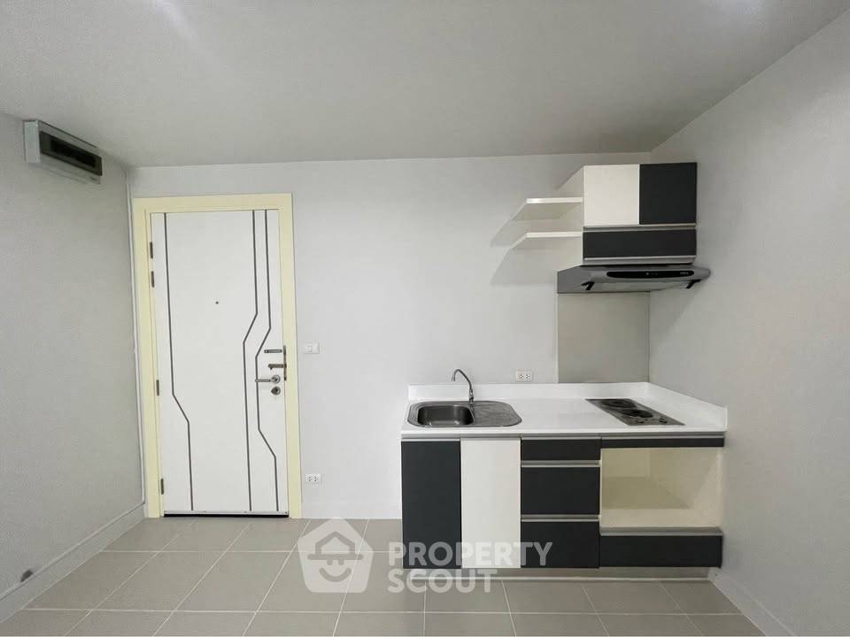 picture Great Value 1-BR Condo At Silk Place Phaholyothin-Laksi (ID 3174444) - 3/11