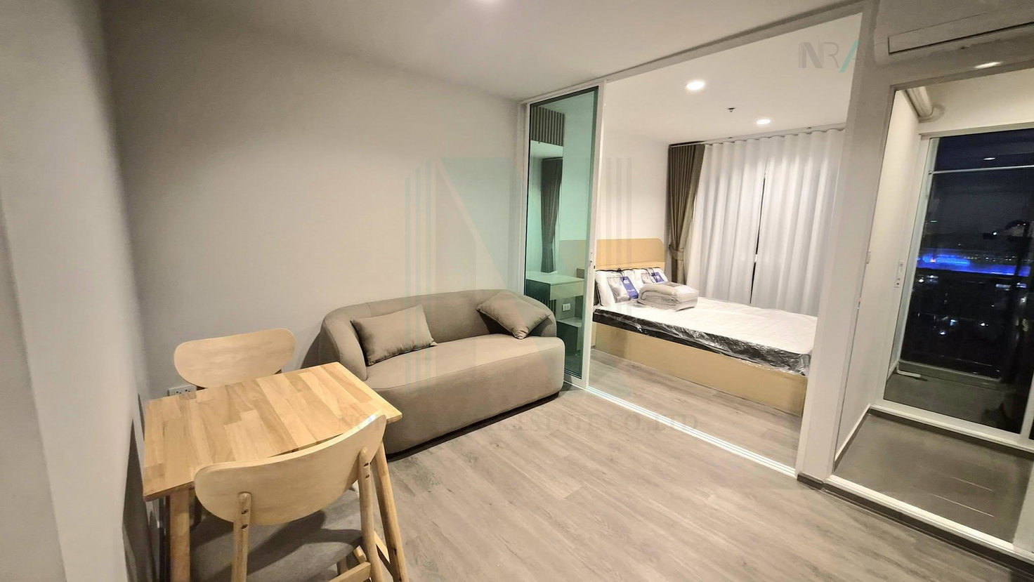 picture 🎊 For Rent Condo REGENT HOME BANGNA Building D, Floor 12,1 bed room, Room size 28.00 sqm - 3/8