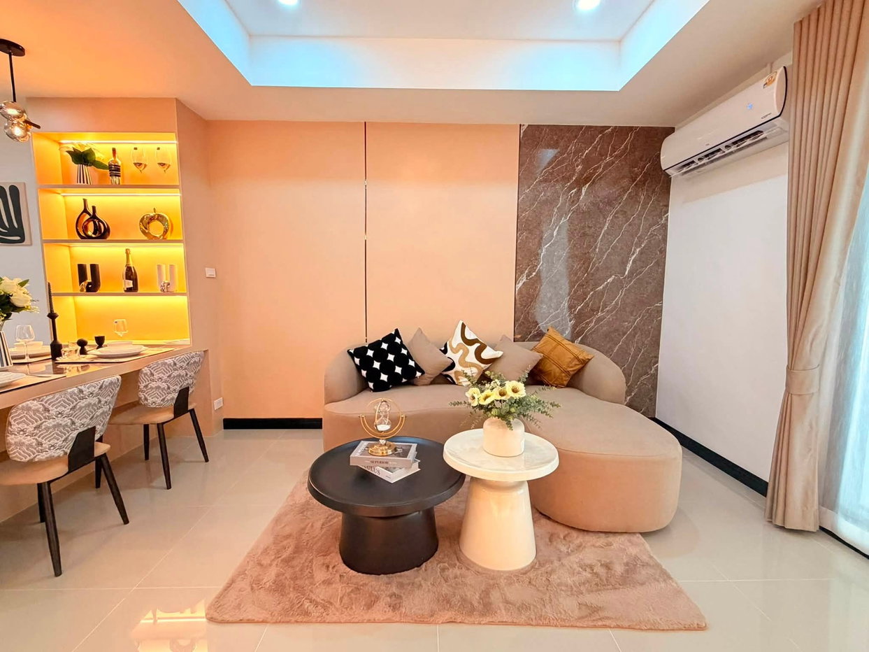 picture Modern Townhouse for Sale Jomtien Pattaya - 3/28