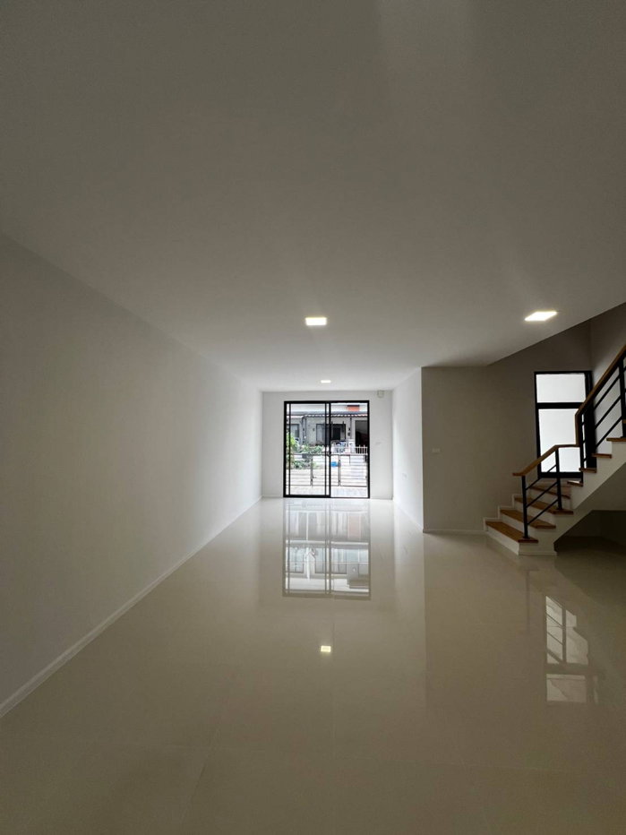 รูป SPP103🏡 ขายทาวน์โฮม 3 ชั้น M9 Avenue พระราม 2 – ท่าข้าม บ้านหลังใหญ่ - รูปที่ 3/7