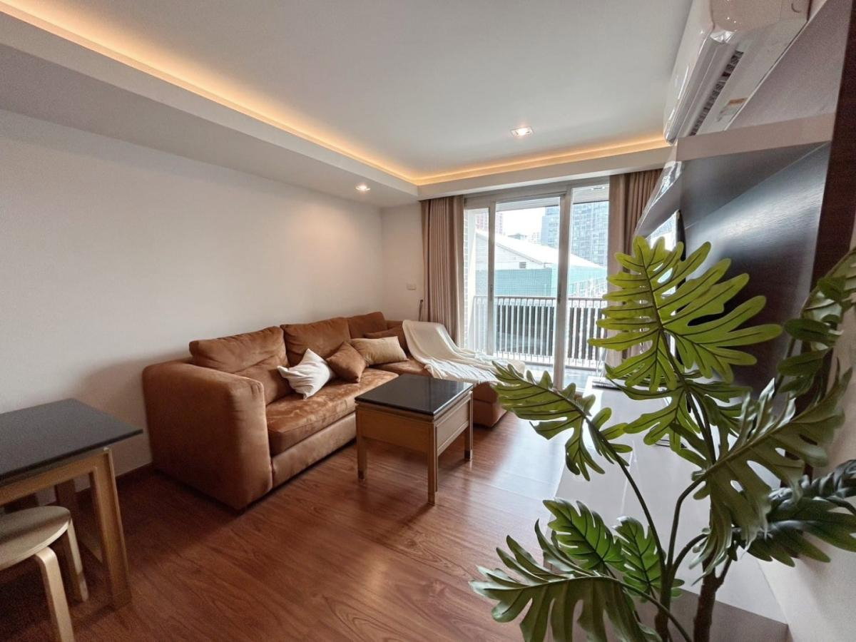 picture 🏙️✨ FOR RENT: Centric Place Ari 4 📩 Interested in this room? Screenshot or copy the link and send us via Line for more details & room viewing. - 4/13