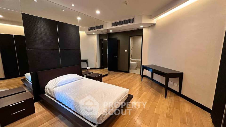 picture Spacious 3-BR 258 Sqm At The Park Chidlom Near BTS Chit Lom (ID 3177353) - 10/13