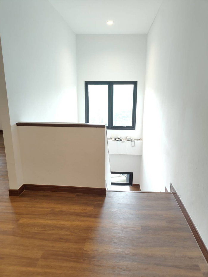 รูป ขายบ้านเดี่ยวสองชั้น เพดานสูง - รูปที่ 7/8
