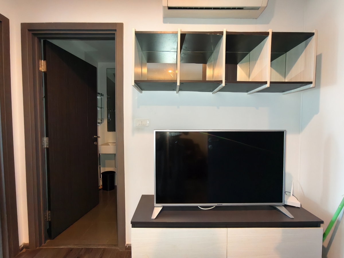 รูป คอนโด ให้เช่า : The Base Park East Sukhumvit 77 (( BTS Onnut Udomsuk  )) MK-02  line @livingbkk - รูปที่ 2/10
