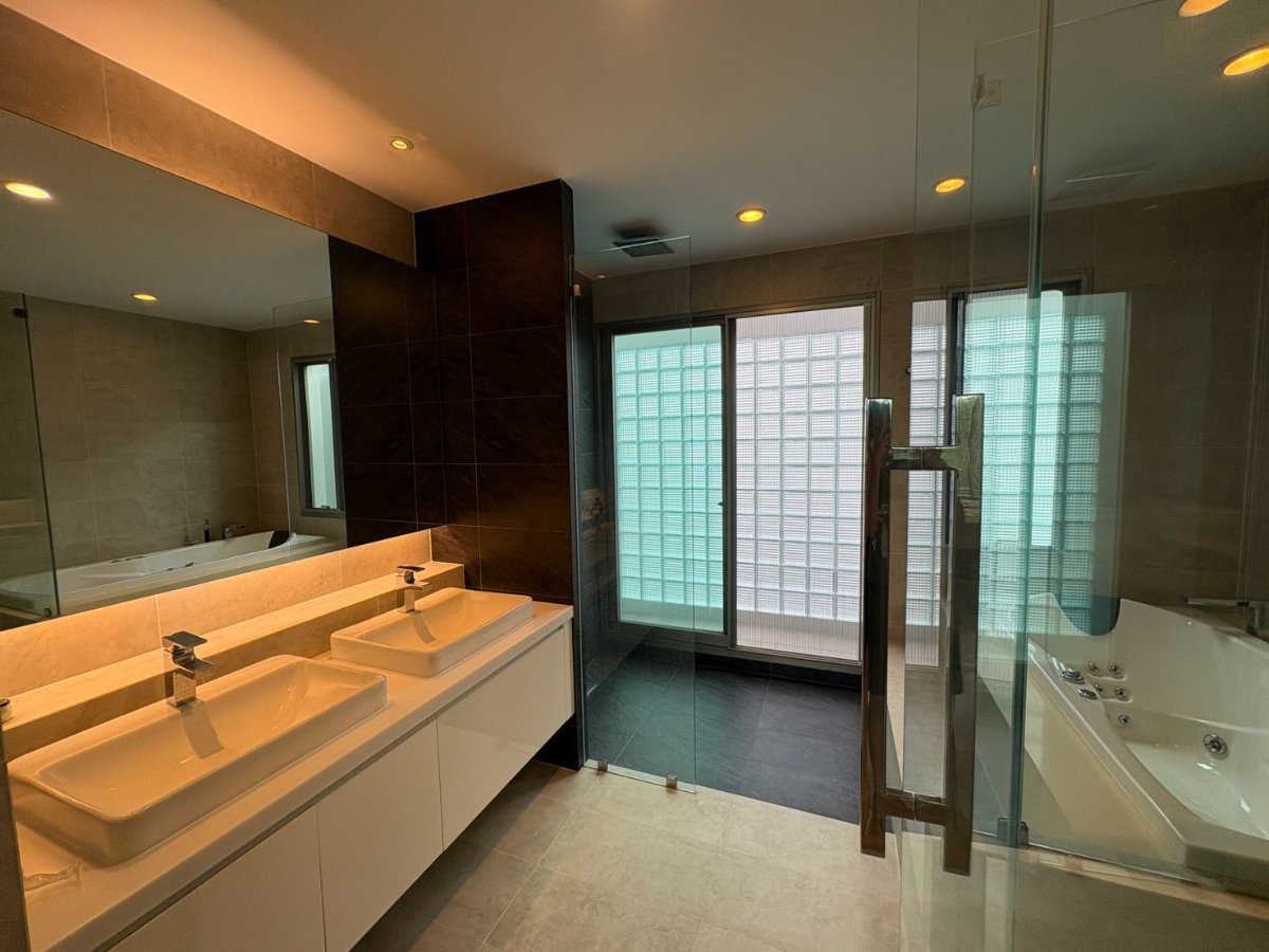picture Modern Luxury Living in Prime Location! Private Nirvana Residence North-East - 30/35