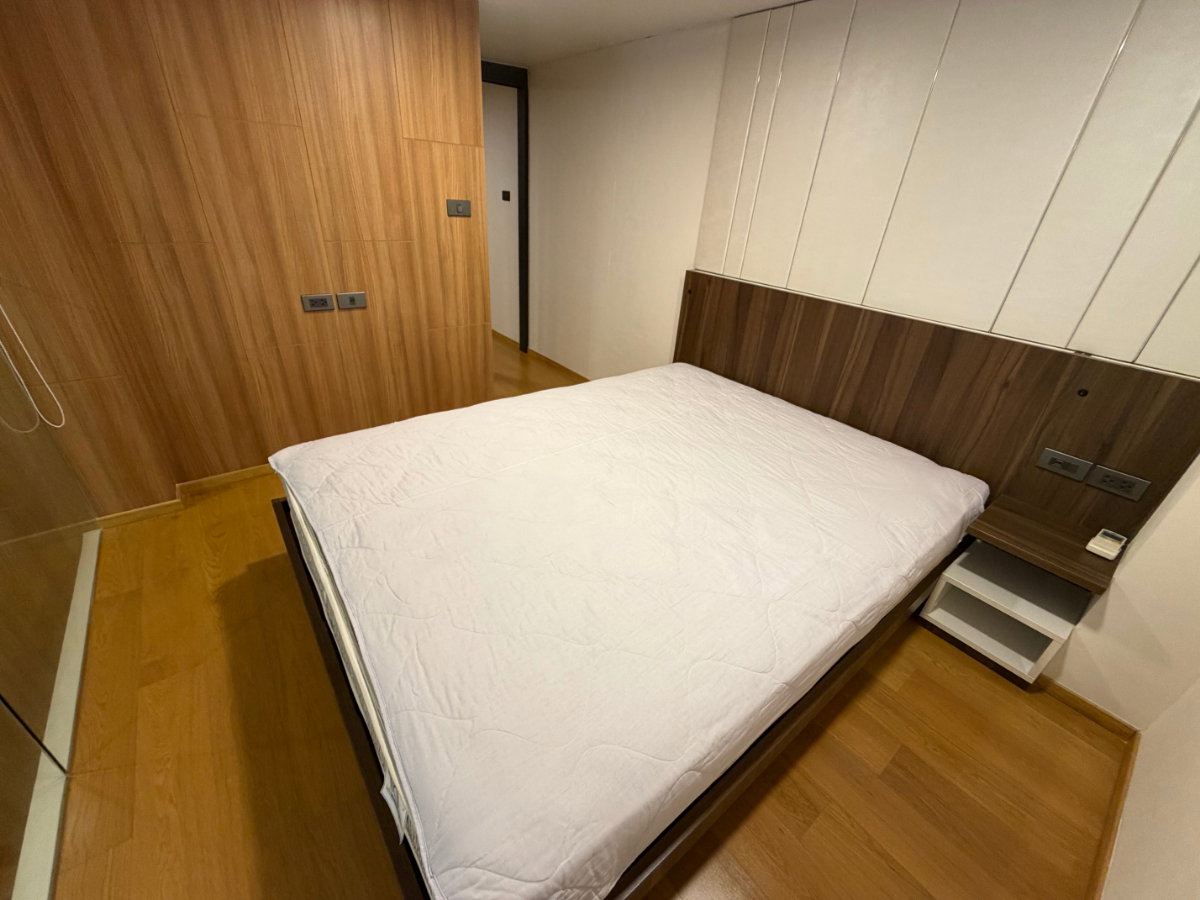 รูป Siamese Exclusive 31 ห้อง Duplex เพดานสูง บรรยากาศอบอุ่น พร้อมลิฟต์ส่วนตัวส่งตรงถึงห้อง และห้องนั่งเล่นที่กว้างขวาง  - รูปที่ 13/26