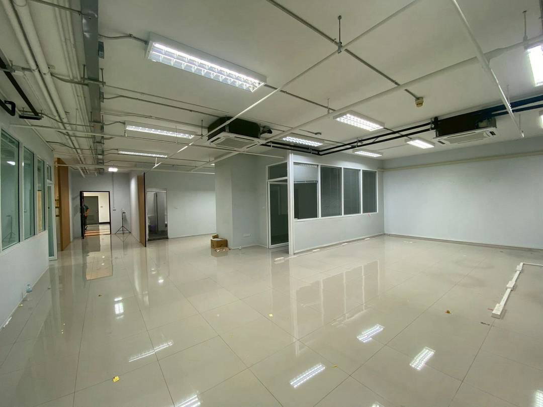 รูป ให้เช่า SSP Tower 2 พื้นที่ 217.12 ตร.ม. ติดตั้งระบบปรับอากาศและไฟส่องสว่างเรียบร้อยแล้ว เห็นทั้งวิวแม่น้ำเจ้าพระยาและวิวเมือง สนใจติดต่อ - รูปที่ 10/14