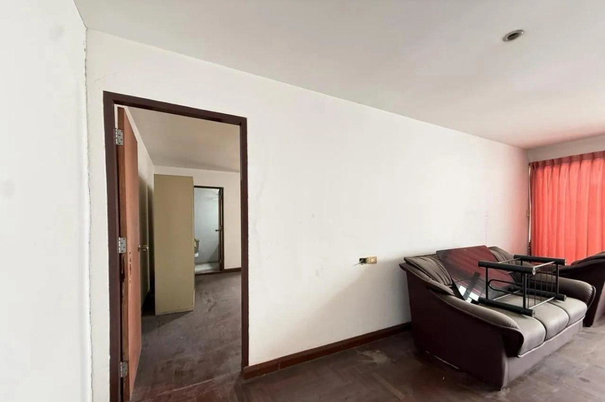 picture LTHC16037 - Condo for Sale Phrom Phong | Liberty Park 1 | 244 sq.m. | 3 Bed 4 Bath | BTS Phrom Phong | 20.8 MB  - 4/5