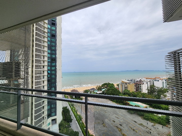 picture Urgent Sale! Luxury Beachfront Condo in Jomtien - 8/16