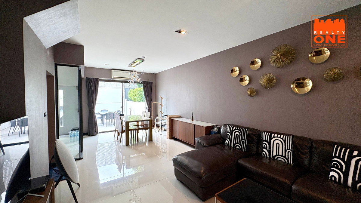 รูป บ้านเลียบทางด่วน เอกมัย รามอินทรา Landmark เอกมัย-รามอินทรา Modern Luxury Townhome ตกแต่งอย่างดี พร้อมอยู่ - รูปที่ 5/27