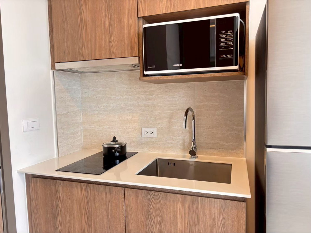 picture Best Location in Phuket - Canvas Unit 020403 - 7/26