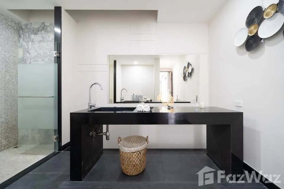 picture Renovated Villa | 3 beds 3 Baths | 10 mins drive to beach 1983021 - 26/27