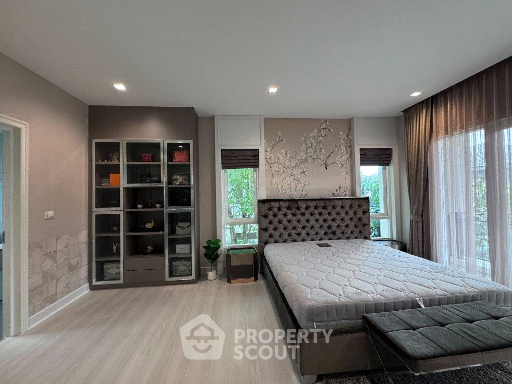 picture 4-BR 260 Sqm House At Laddarom Bangna Km.7, Bang Phli (ID 3149642) - 6/12