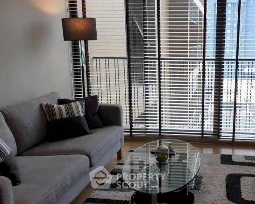 picture 200m From BTS Phrom Phong | 1-BR Noble Refine Prompong (ID 3171956) - 1/5