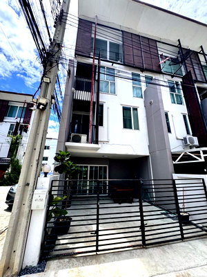 เช่าทาวน์โฮม ปากเกร็ด นนทบุรี : ให้เช่าทาวน์โฮม 3.5 ชั้น ใกล้เซ็นทรัลแจ้งวัฒนะ
