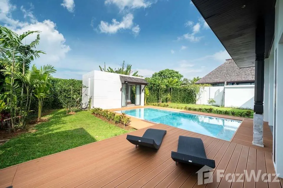 picture Renovated Villa | 3 beds 3 Baths | 10 mins drive to beach 1983021 - 2/27