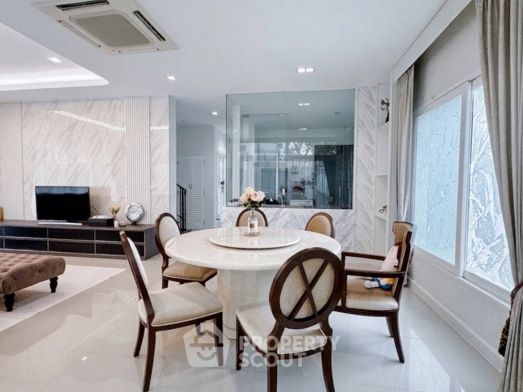 picture 4-BR 260 Sqm House At Laddarom Bangna Km.7, Bang Phli (ID 3149642) - 4/12